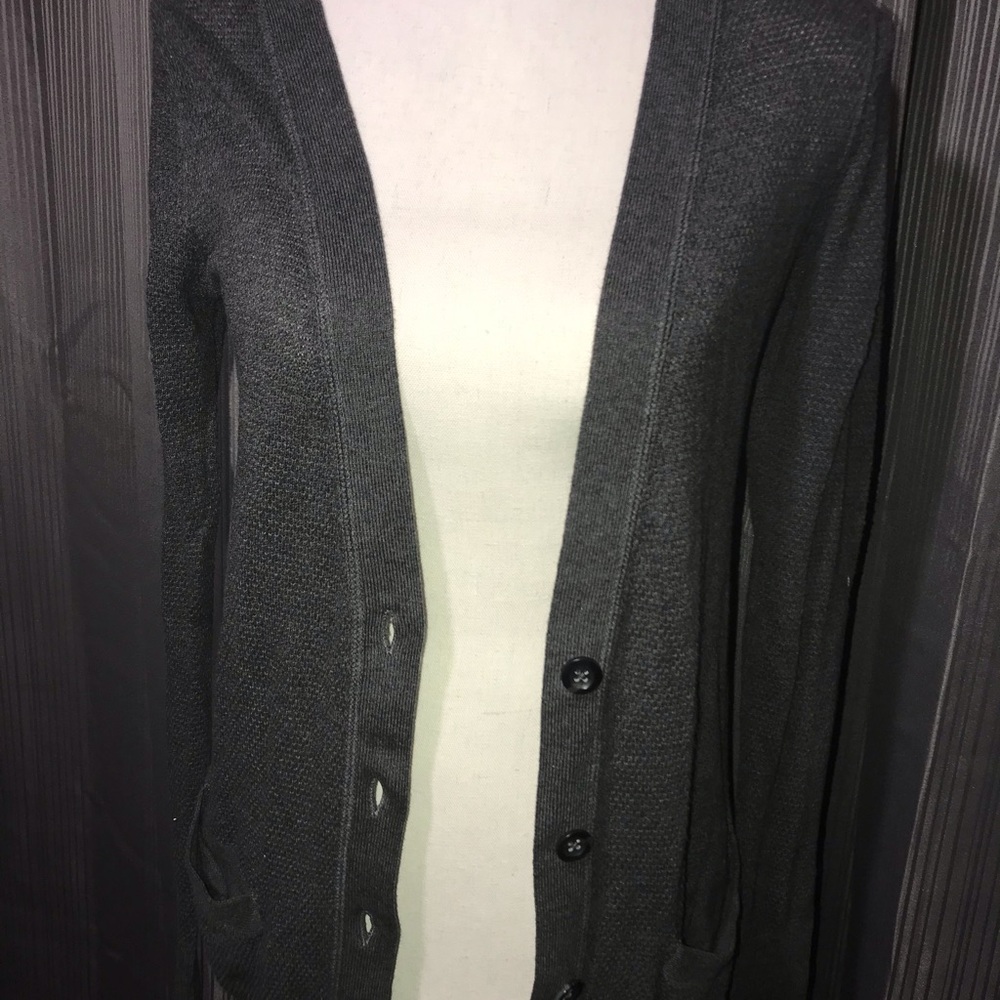 Cardigan - Picture 5 of 8